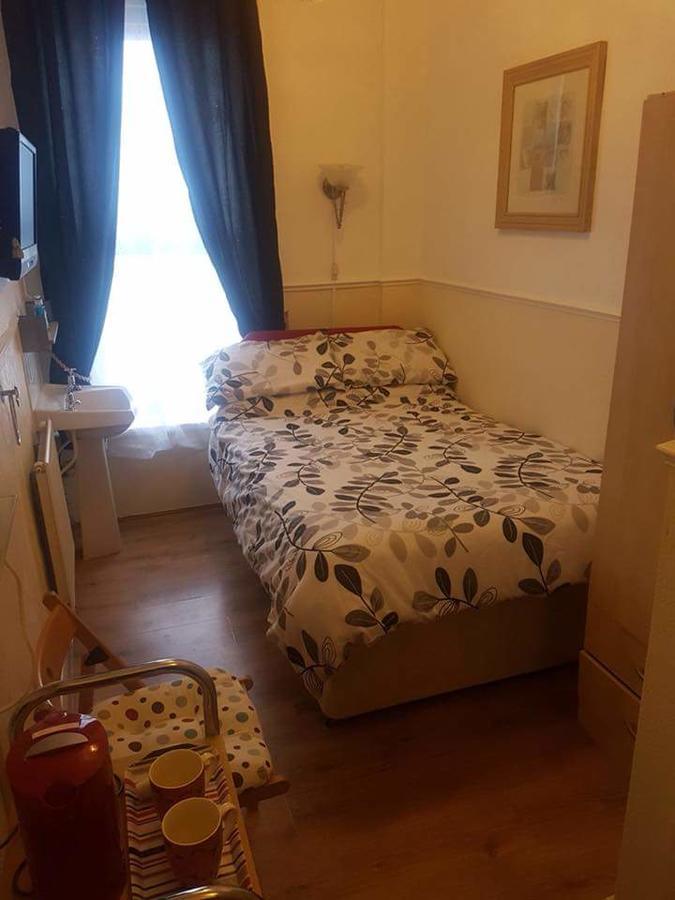 Wallace Hotel Blackpool Ngoại thất bức ảnh